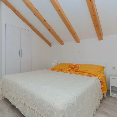 Kucice 16625a Gornji Dolac